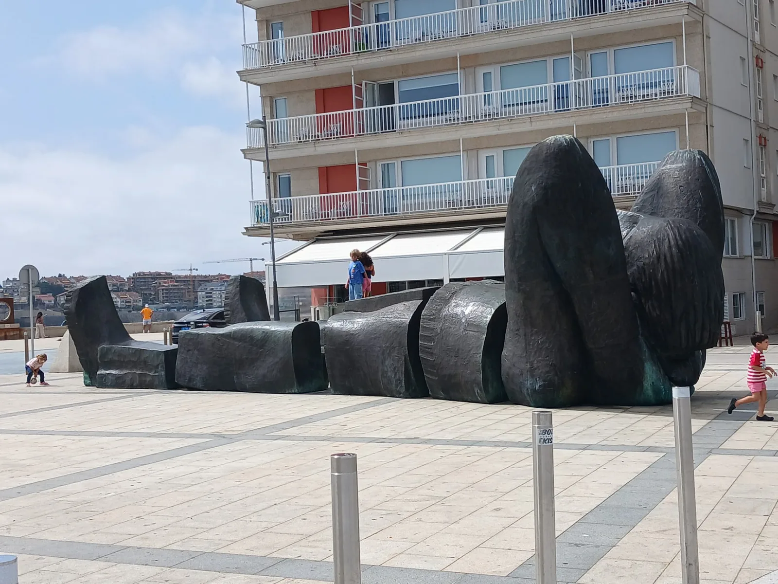 Adentrarse en el gigante del pueblo